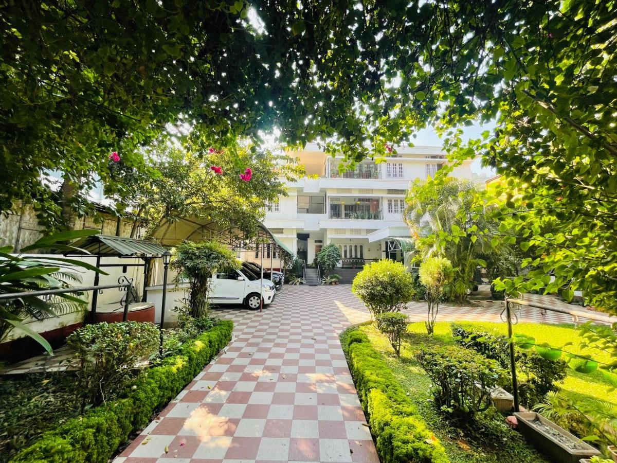 The Choudhury Manor Homestay 古瓦哈提 外观 照片