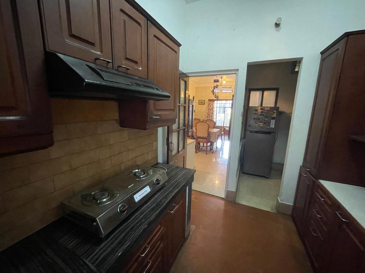 The Choudhury Manor Homestay 古瓦哈提 外观 照片