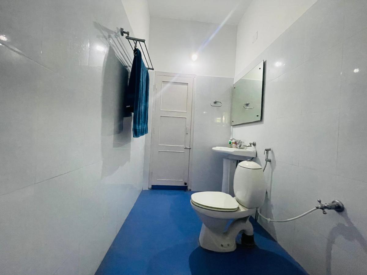 The Choudhury Manor Homestay 古瓦哈提 外观 照片